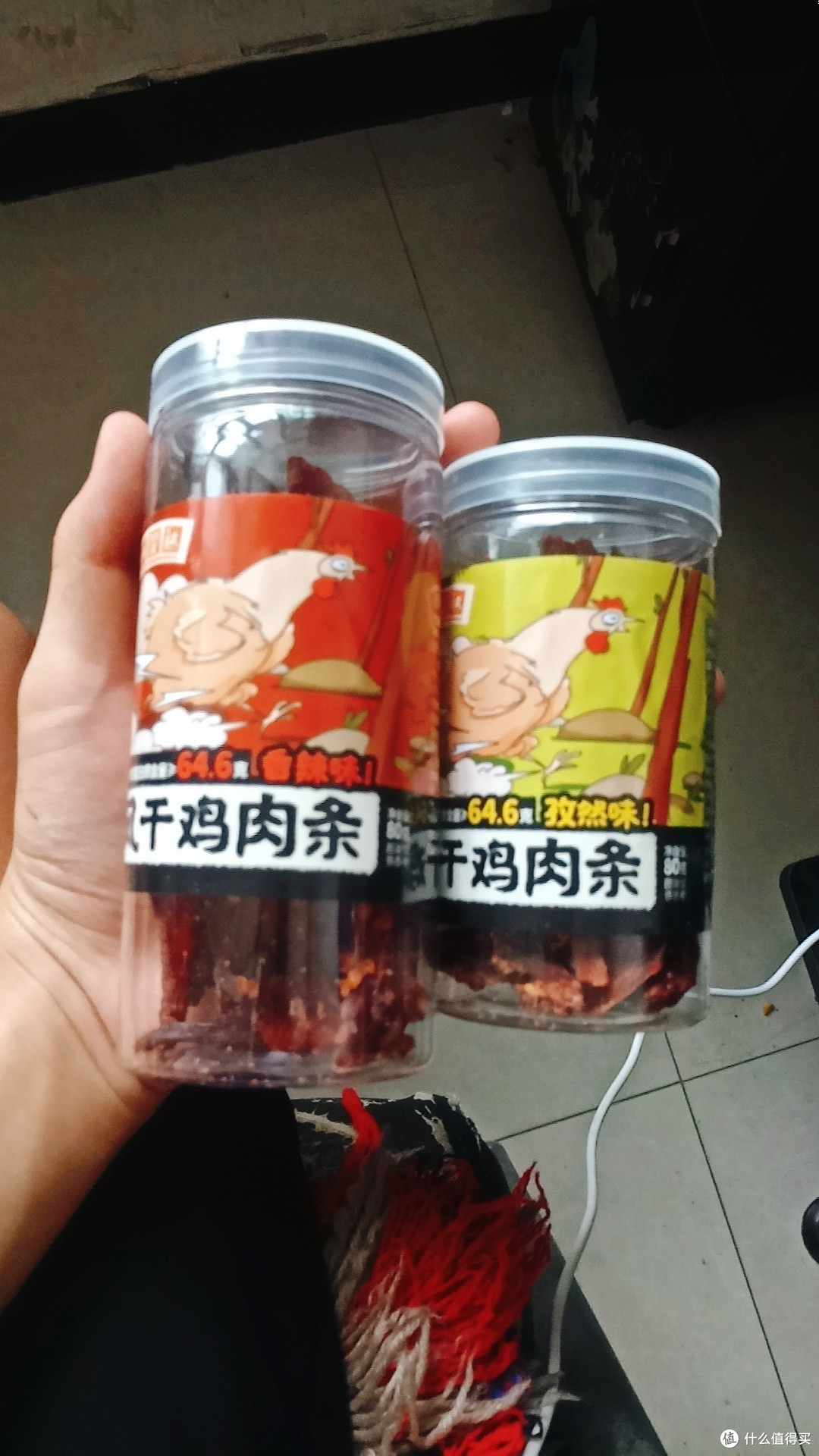 "高蛋白低卡，口感出众的风干鸡肉干：减脂期的完美休闲小零食"