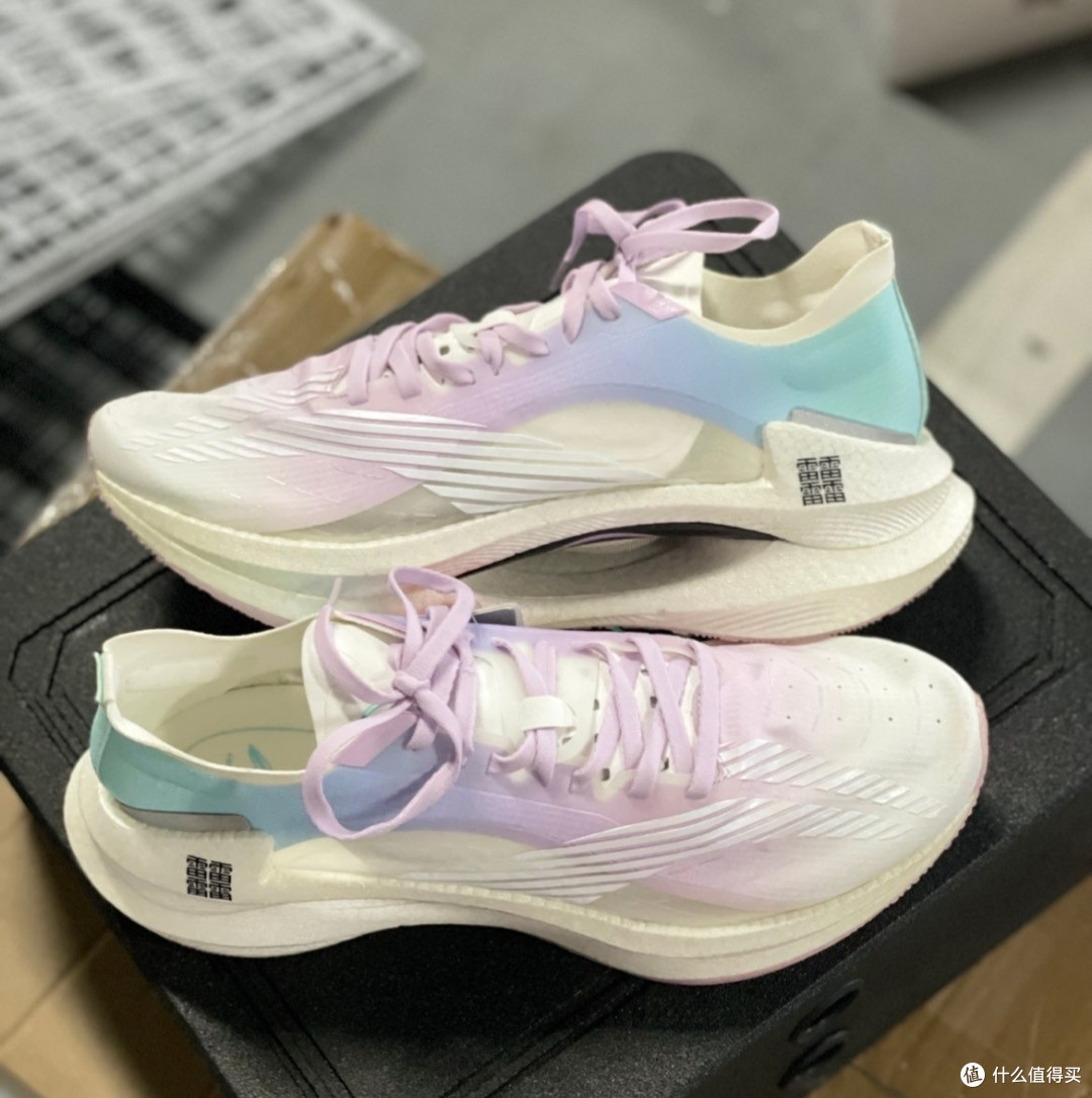 跑鞋分享之李宁绝影棉花糖pe