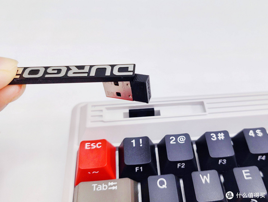 机械键盘推荐-杜伽FUSION机械键盘