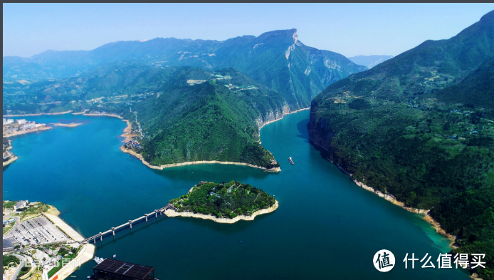9月想去重庆玩个4天，想去洪崖洞，武隆天坑或者奉节三峡之巅,求一份重庆旅游攻略！