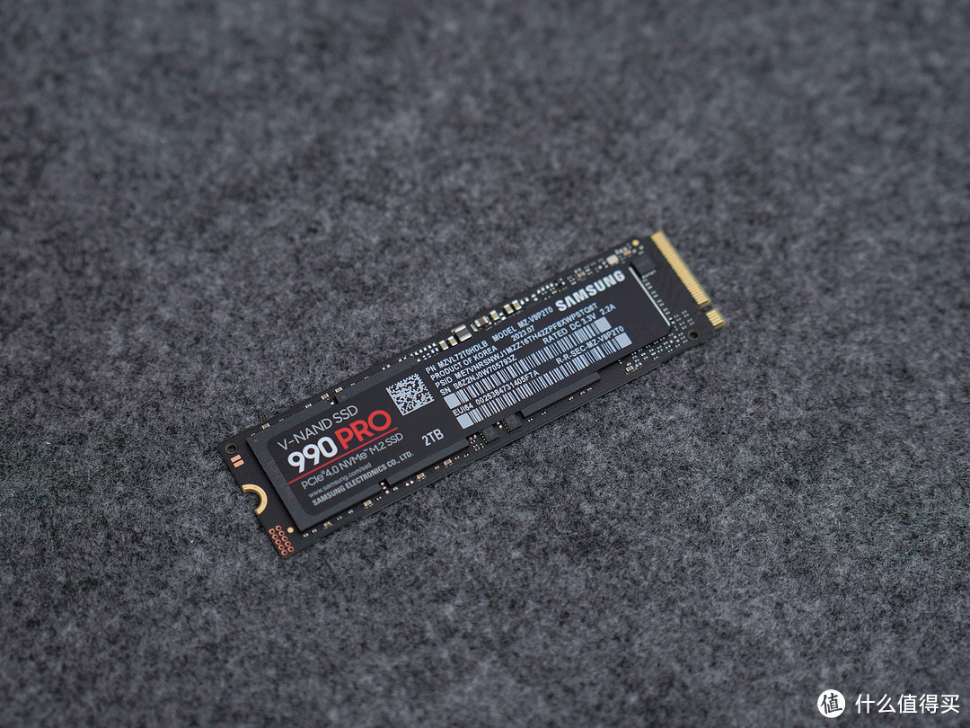 诸神争霸，旗舰PCIe4.0 SSD怎么选？7K字硬核横评，一览无余