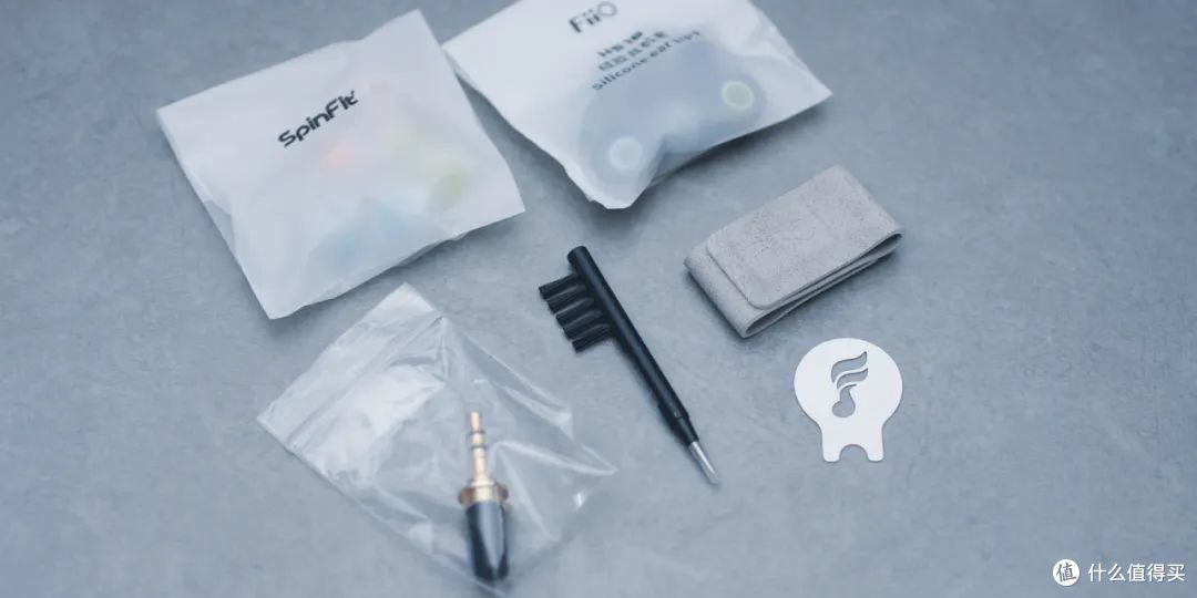 「 开关了个寂寞 」飞傲的一圈一铁四静电|FiiO FX15