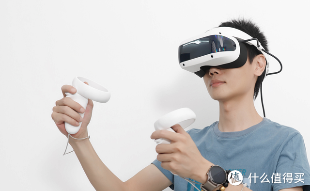 Ta能畅玩Steam VR海量内容，确定不来？大朋E4上手，泰裤辣！