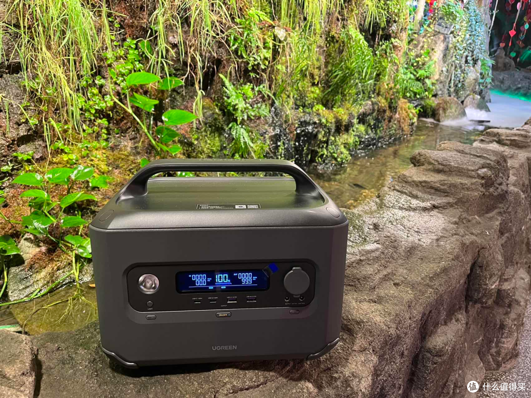 自驾游中的能量守护者—— 绿联GS1200户外电源