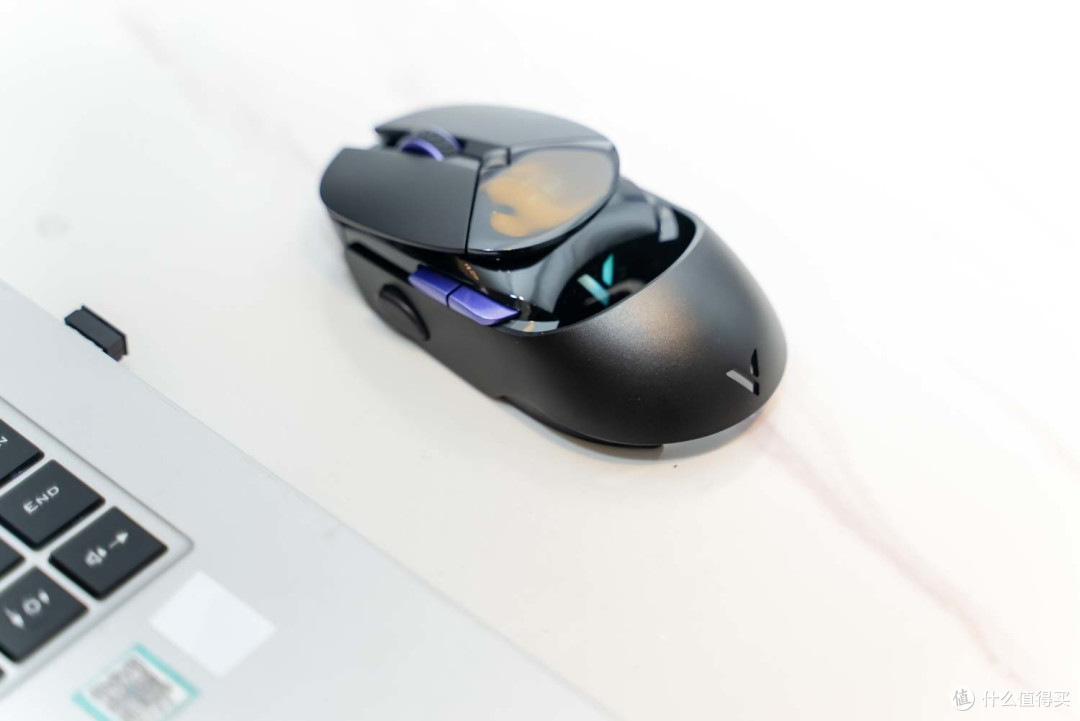无线鼠标也能拥有发烧级的电竞体验,雷柏VT960PRO体验