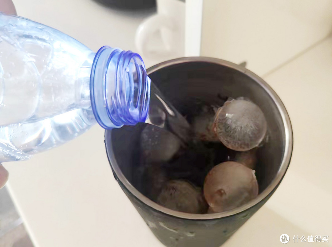 轻松做冰美式,口味不输星巴克,只要几毛钱