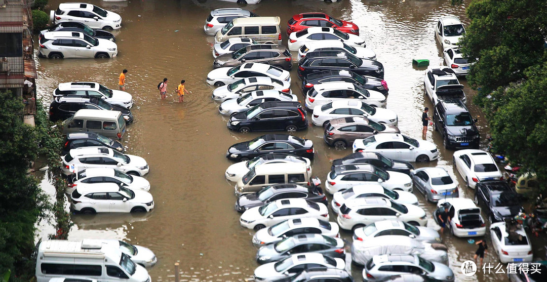 车辆被洪水冲走怎么办？保险是否能赔？