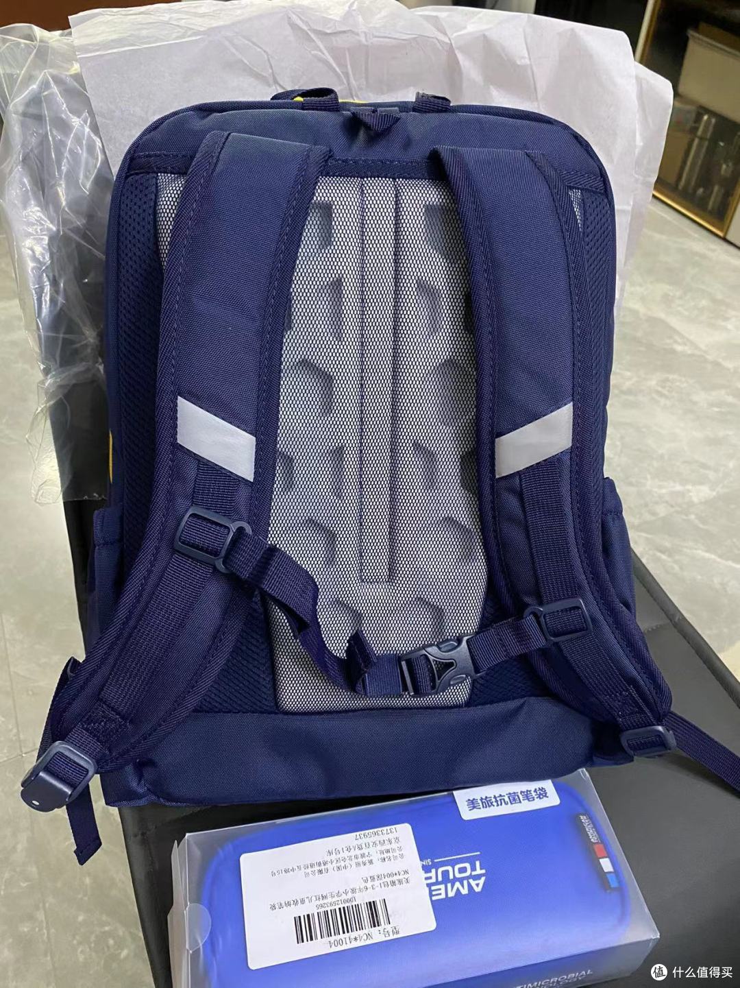 美旅的儿童书包