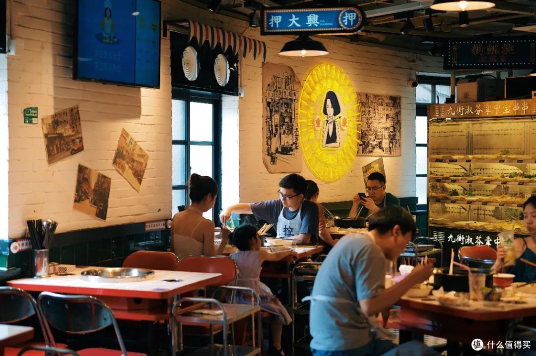 在这条街上吃了三天,竟然没有一家踩雷!这条美食街,稳了!