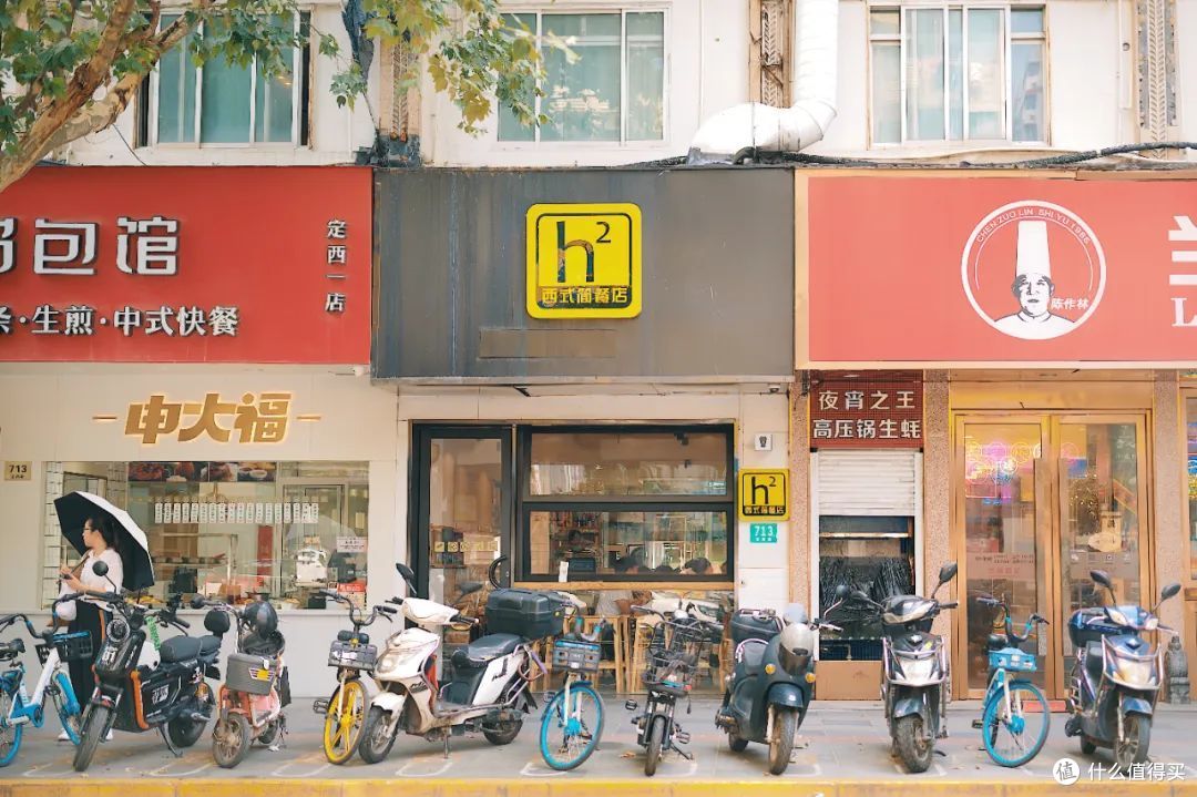 在这条街上吃了三天,竟然没有一家踩雷!这条美食街,稳了!
