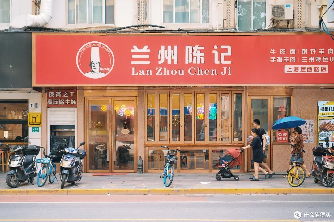 在这条街上吃了三天,竟然没有一家踩雷!这条美食街,稳了!