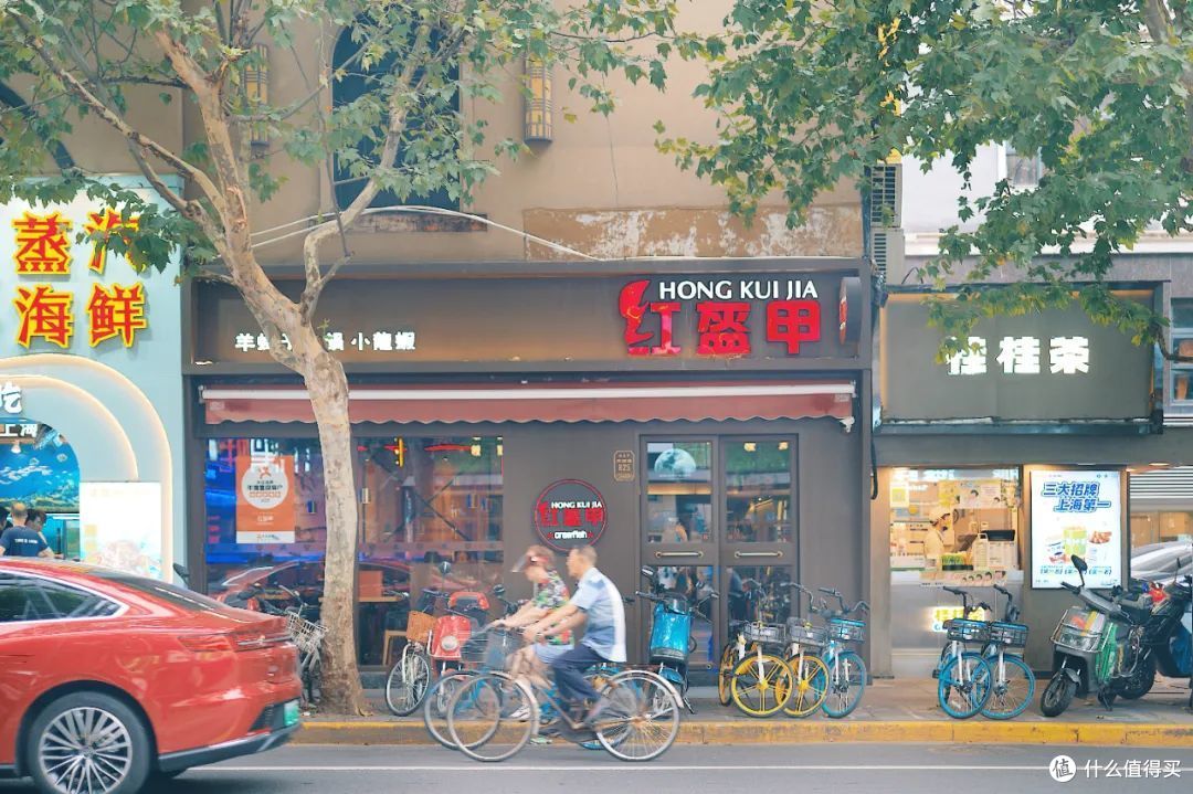 在这条街上吃了三天,竟然没有一家踩雷!这条美食街,稳了!