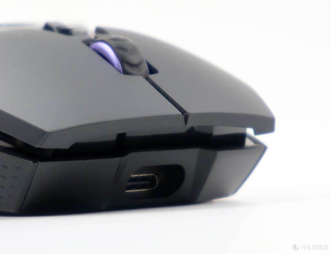 个性化设计与高性能的完美结合——VT950PRO 4K无线游戏鼠标体验