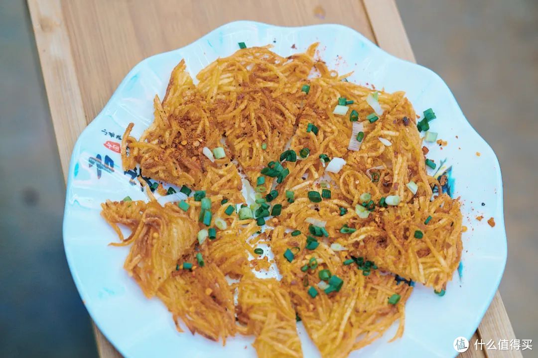 没有菌子的夏天是不完整的,还好有这口酸汤解馋!