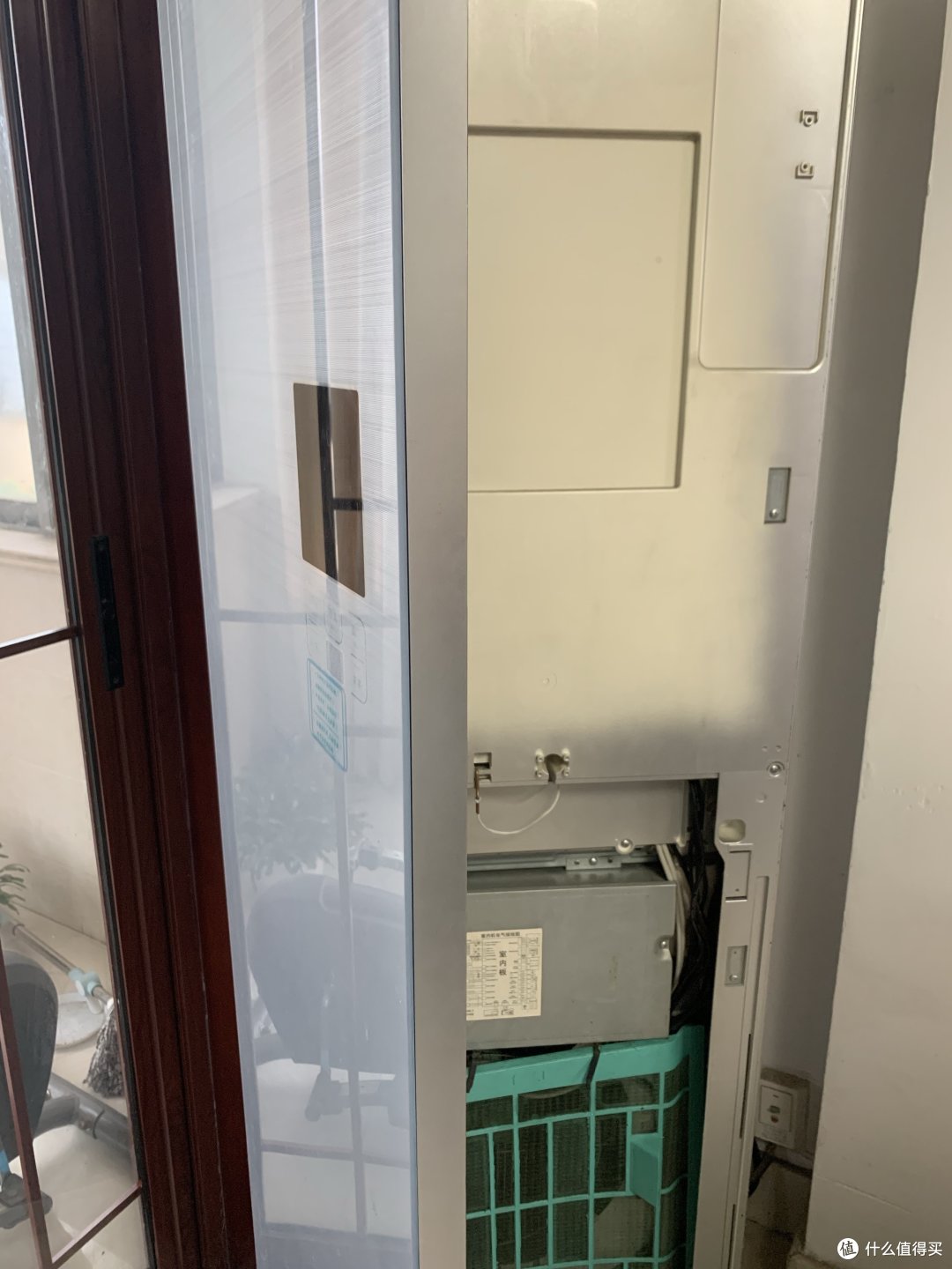 老式柜机空调的维护保养最累人，你家有这样的老空调吗？