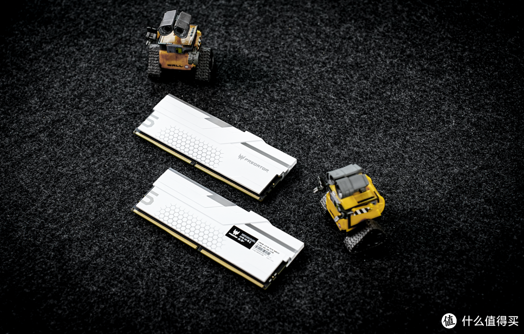 7800小case！高端玩家必备——宏碁掠夺者DDR5内存Hermes冰刃实测