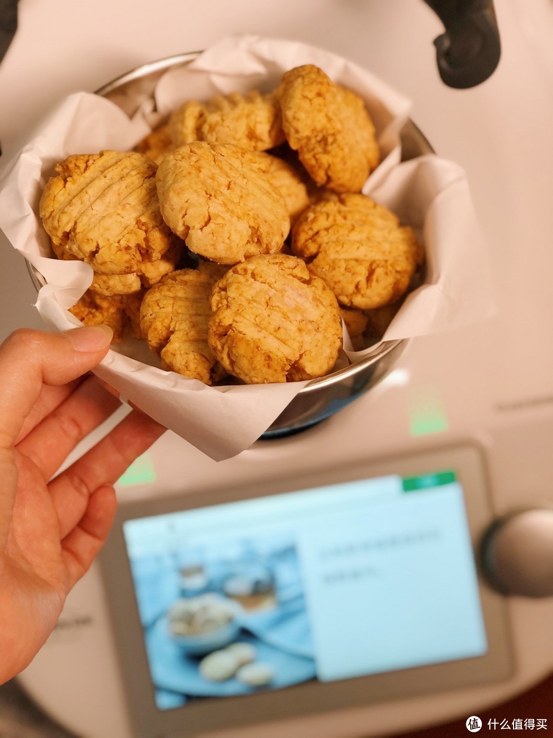 小朋友自己就能做饭，智能烹饪没有门槛，小美料理机做饭很安全