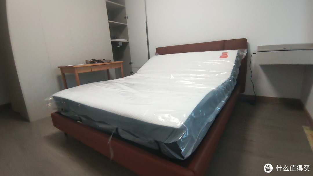 新房刚装了一个8h电动床，小7000块值不值？