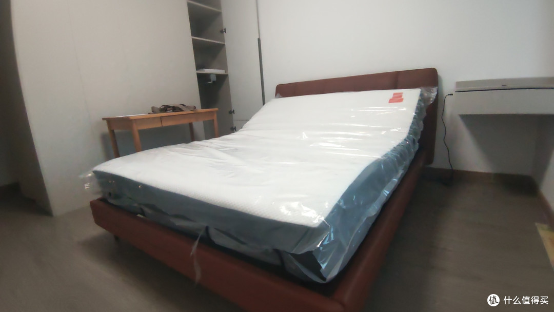 新房刚装了一个8h电动床，小7000块值不值？