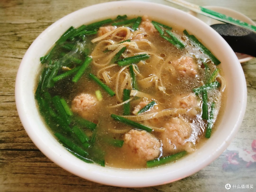 生汆丸子汤