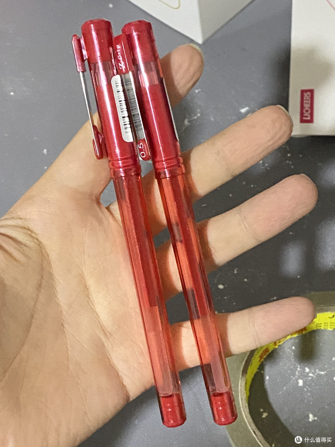 今天给大家推荐一个个人觉得特别好用的一个红笔
