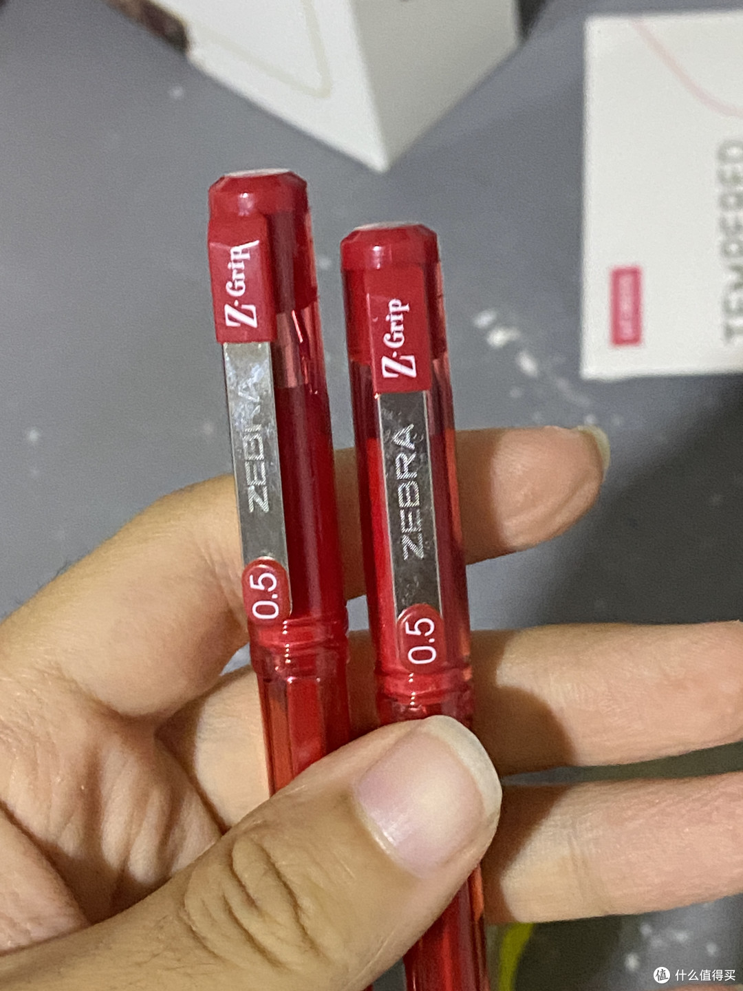 今天给大家推荐一个个人觉得特别好用的一个红笔