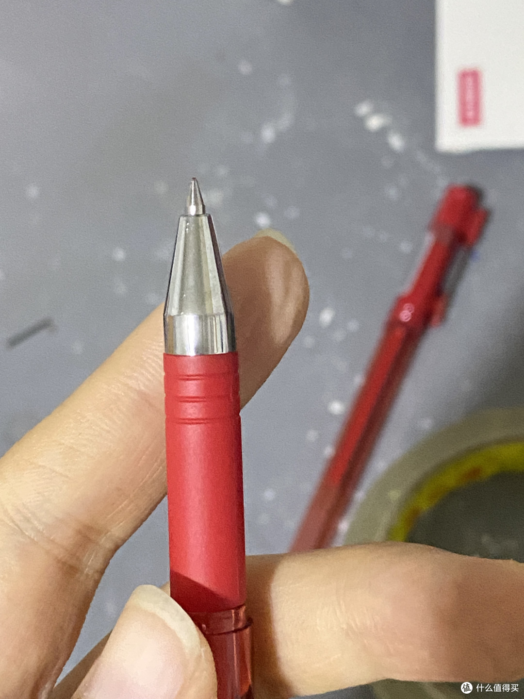 今天给大家推荐一个个人觉得特别好用的一个红笔