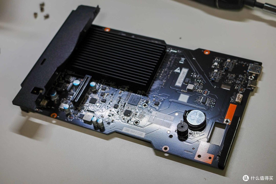 到手即用+全新系统软件丨绿联DX4600Pro拆解与深度评测
