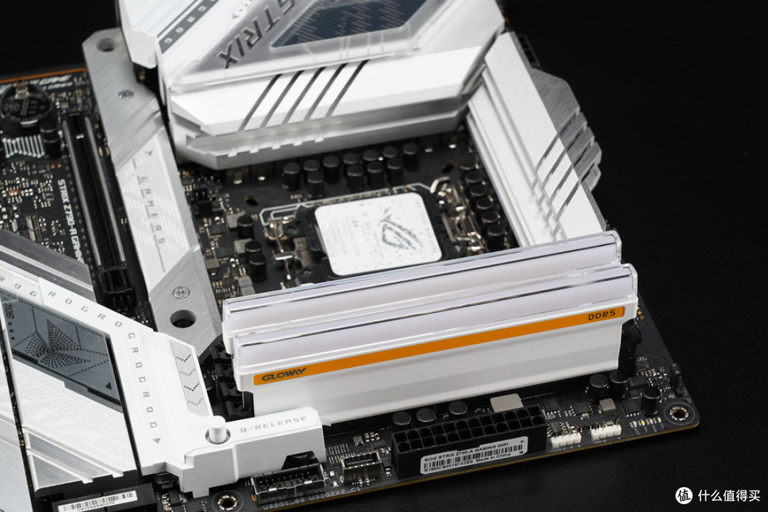 「内外兼修」Abee Pixel One机箱+ROG Z790吹雪主板+影驰 RTX4070显卡装机分享