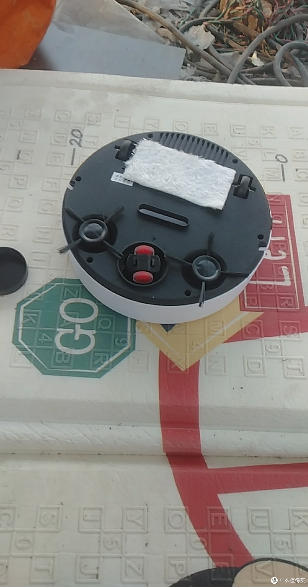 自从买了这个扫地机以后,自己再也不用打扫卫生了