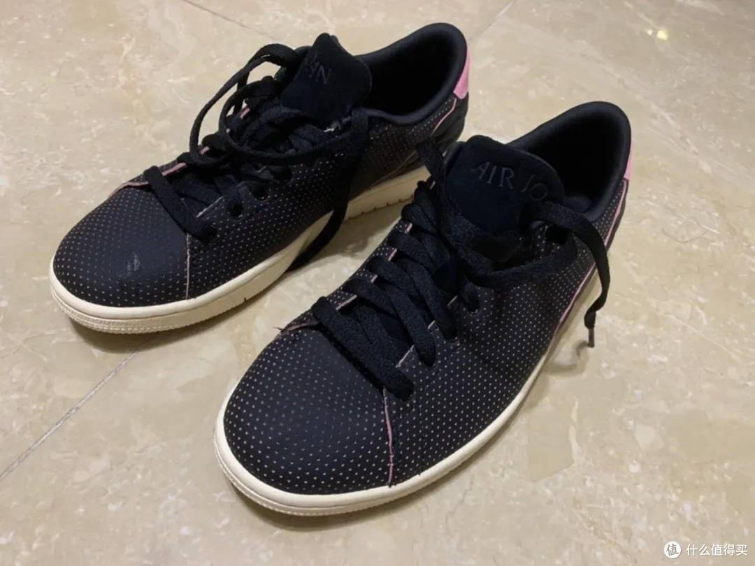 Nike两三百的平底鞋来了