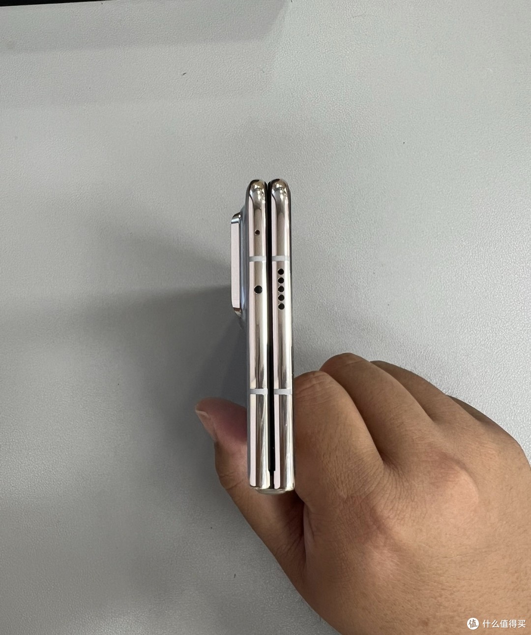 荣耀magic V2:折叠屏手机,让你的生活更有魔力!