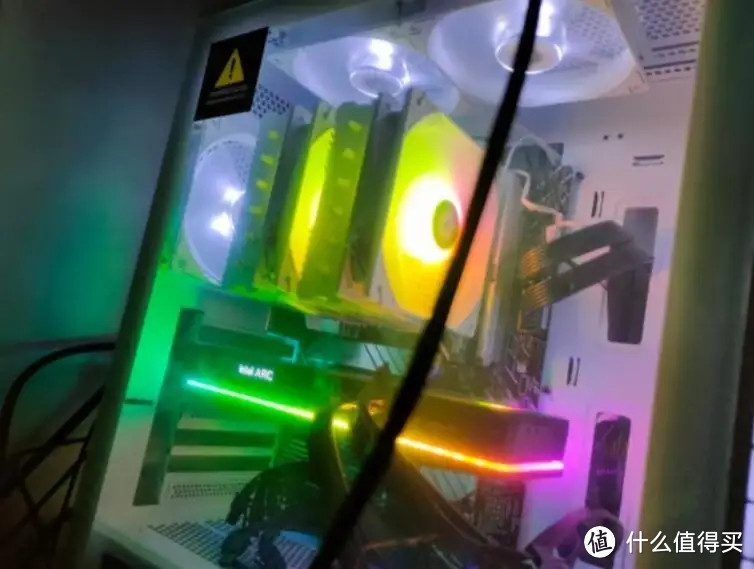 散热效果太差?长城魔镜M1白色电脑机箱新学期不容错过!