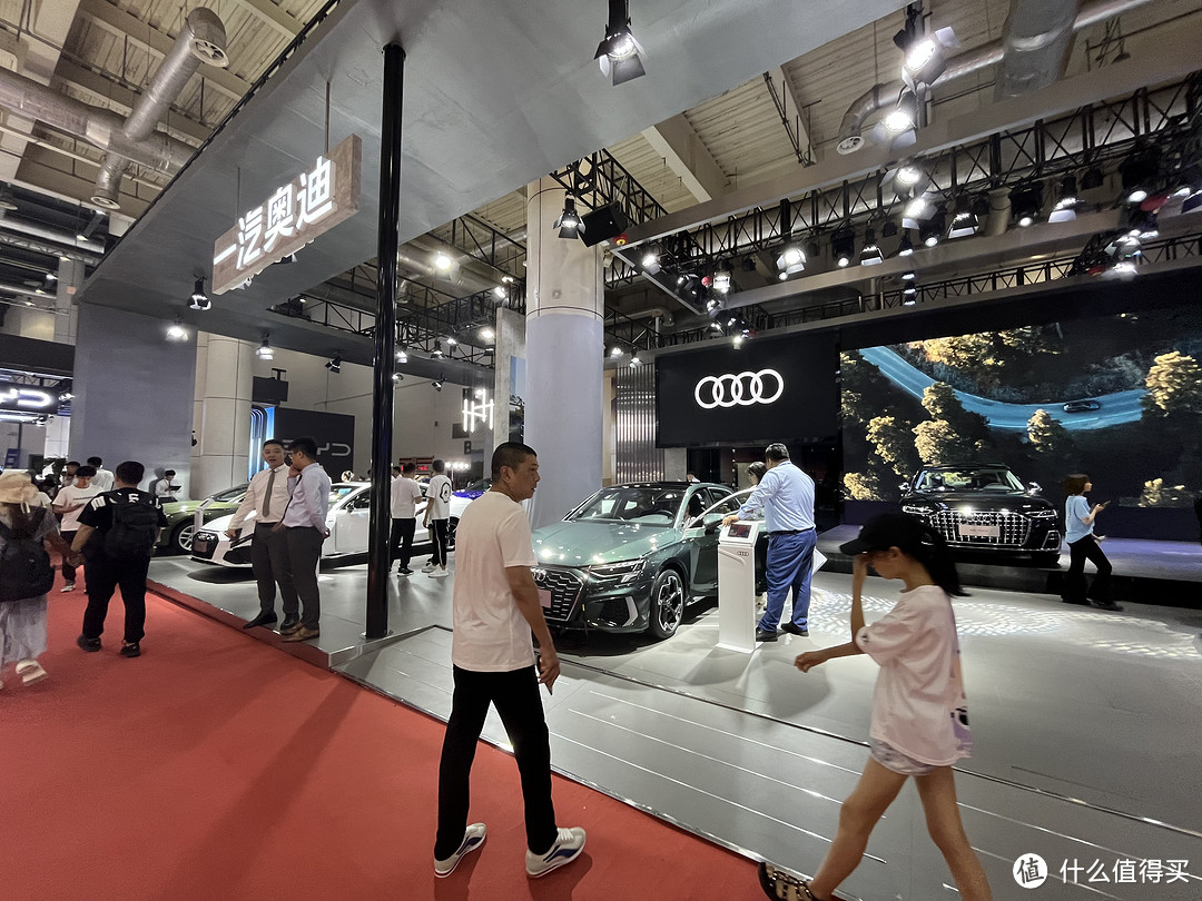 我不是在做梦!国产车确实支棱起来了!大连车展各品牌的人流量差异真的很大!