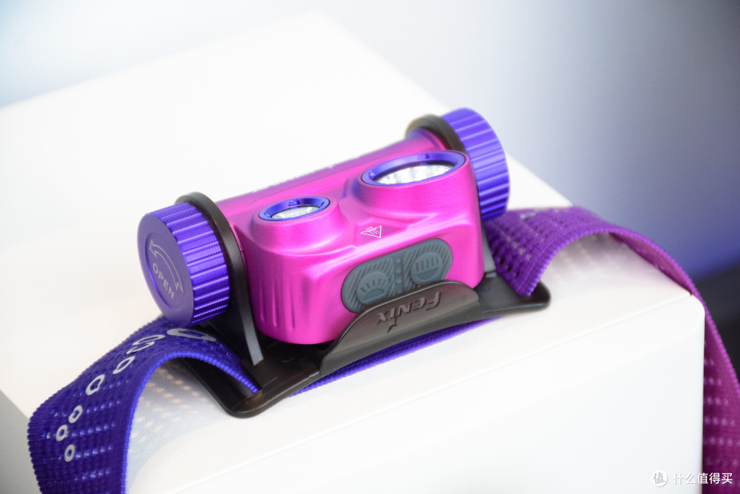 比汽车远光灯还亮？真正的旗舰级头灯体验：Fenix头灯