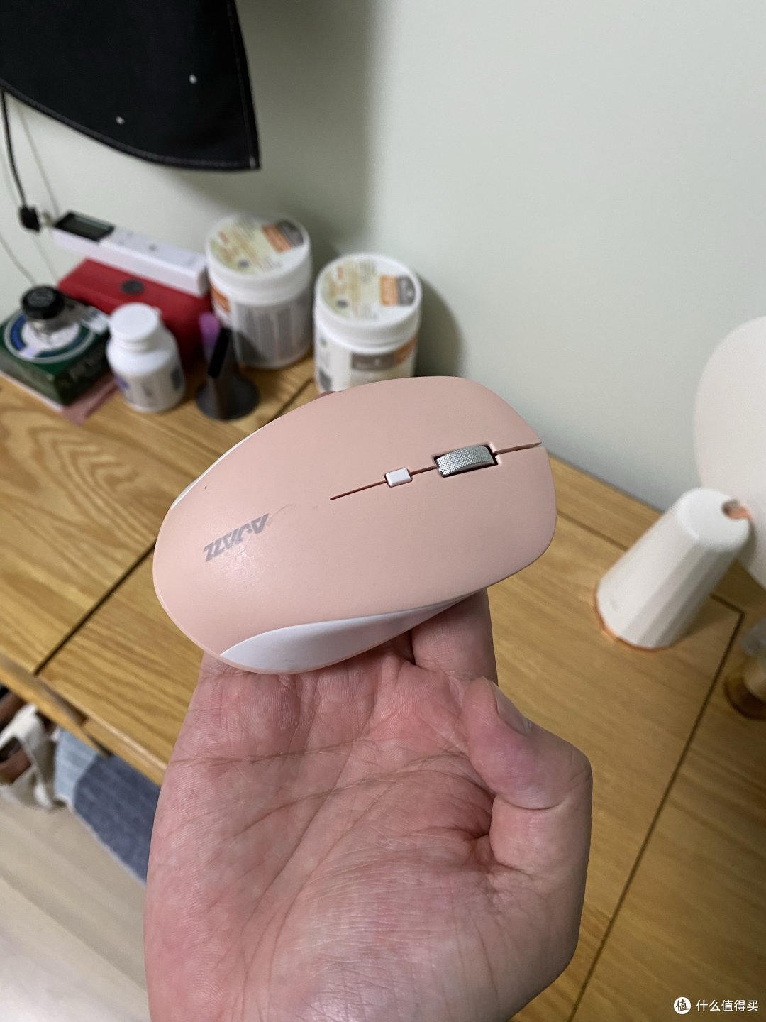 想要开学新玩具?这款无限鼠标让你的桌面变得更有趣!