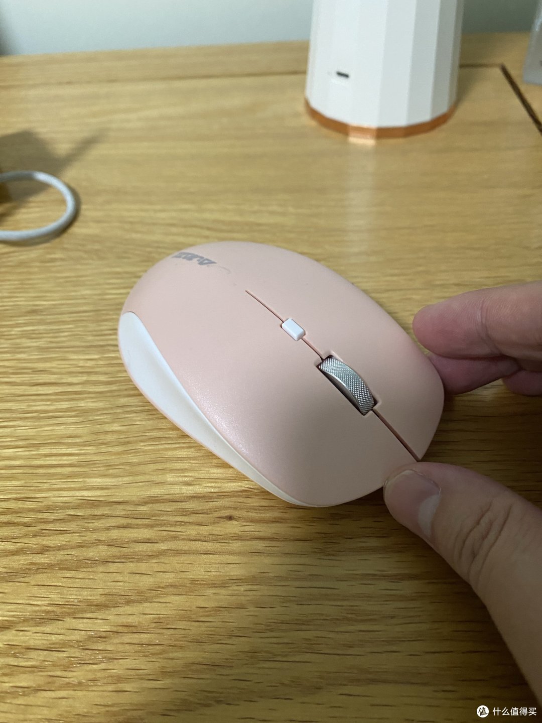 想要开学新玩具?这款无限鼠标让你的桌面变得更有趣!