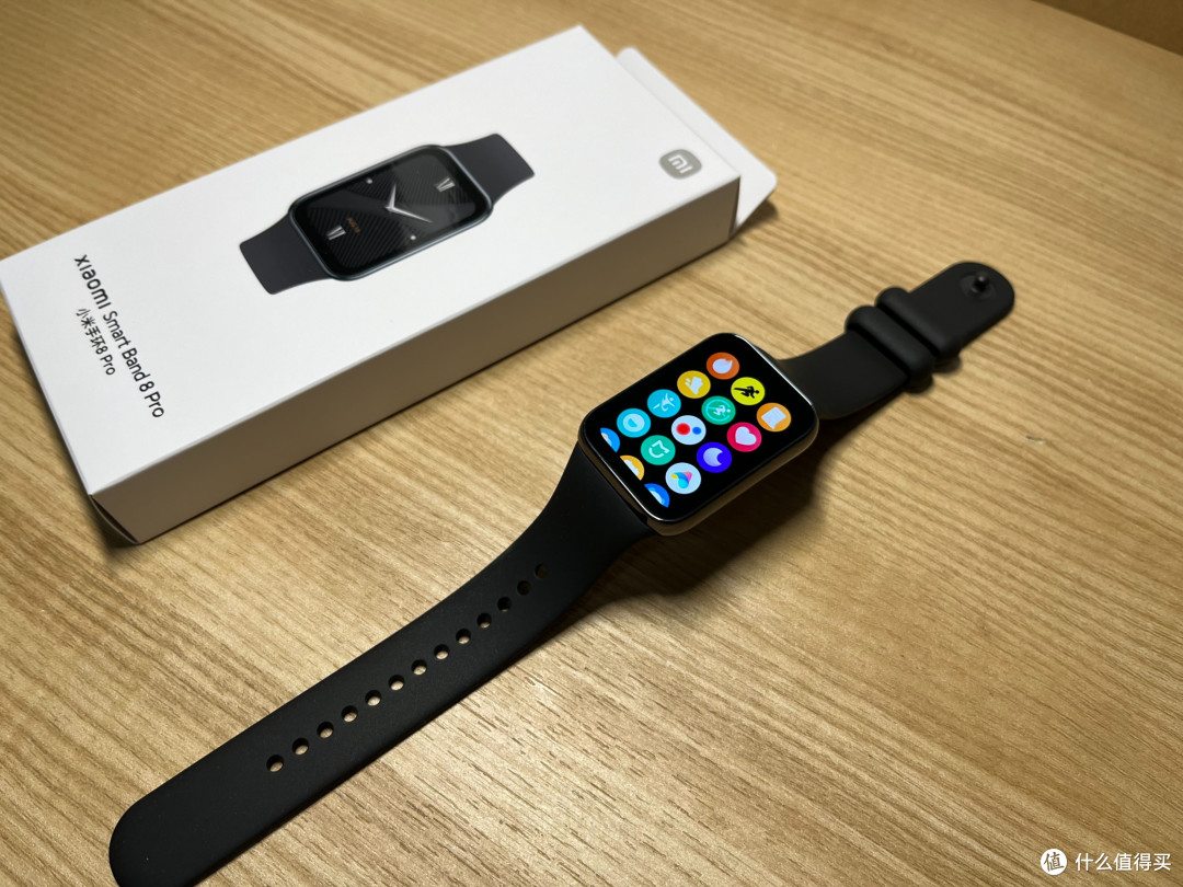 跟风买了块小米手环 8 Pro