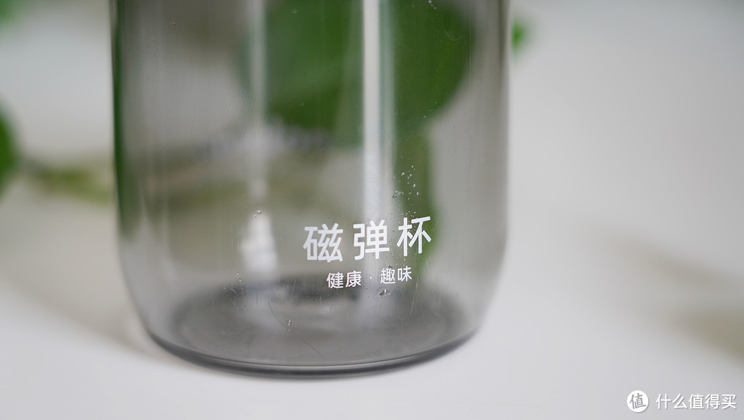 最近用得很顺手的EDC,居然是这款“磁弹杯”。