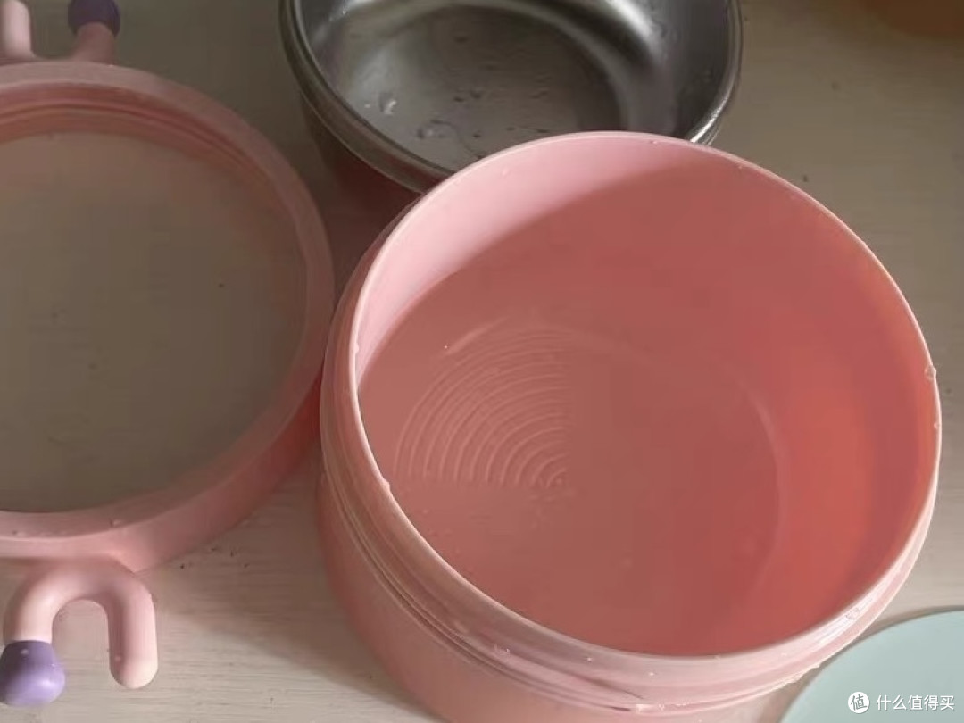 想要吃到热乎乎的饭菜吗?恒温碗帮你实现!让你的每一口都是温暖的味道!