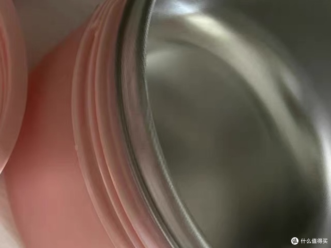 想要吃到热乎乎的饭菜吗?恒温碗帮你实现!让你的每一口都是温暖的味道!