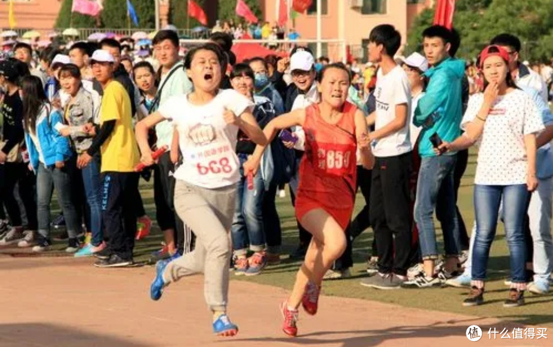 我的学生时代是一个充满了挑战、欢乐和成长的时期