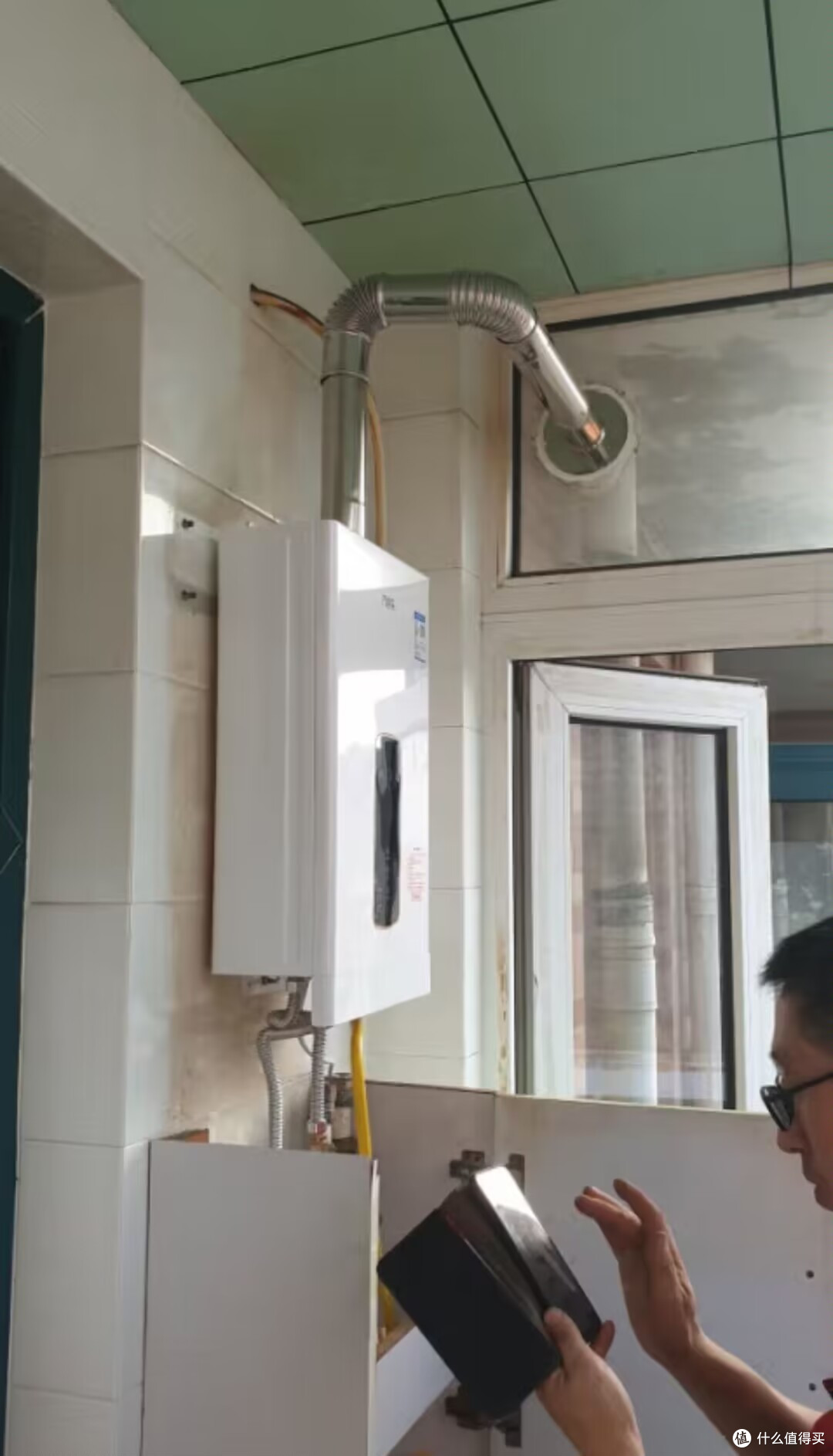 家电维护指南之这样保养维护燃气热水器