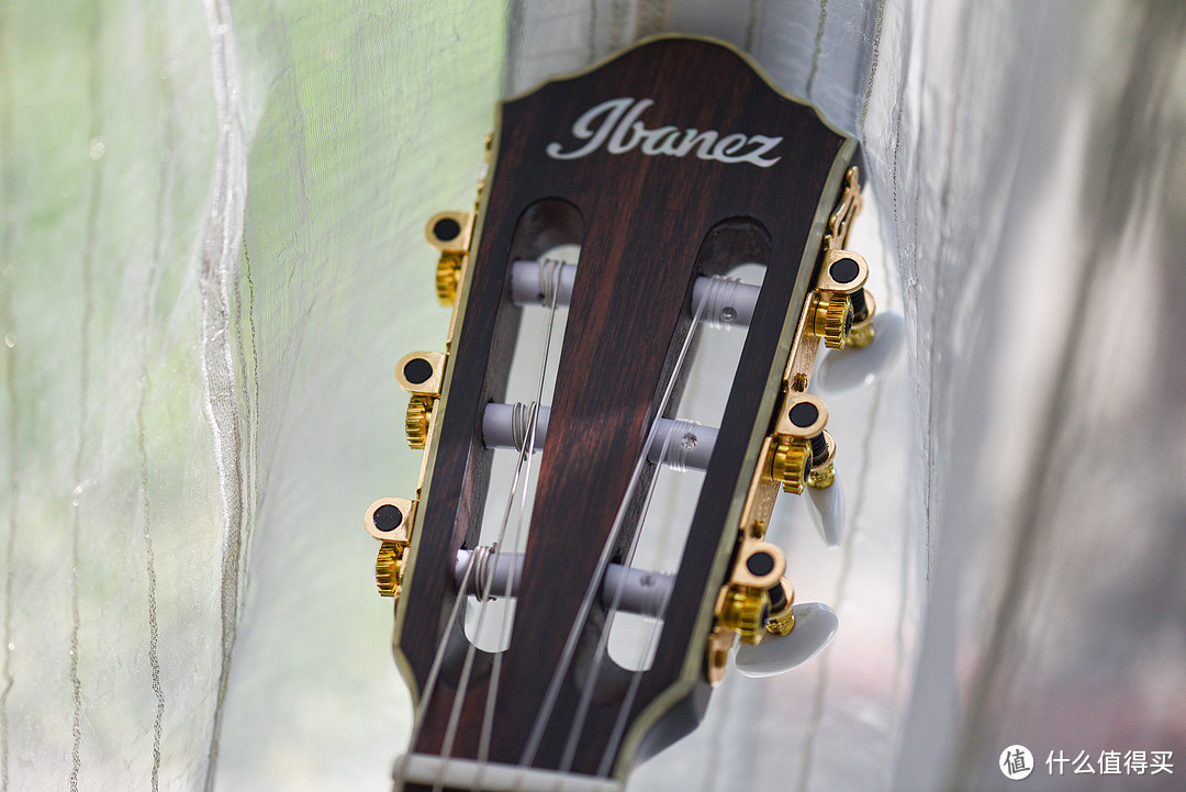 古典与现代的跨界——Ibanez TOD10N古典电箱吉他