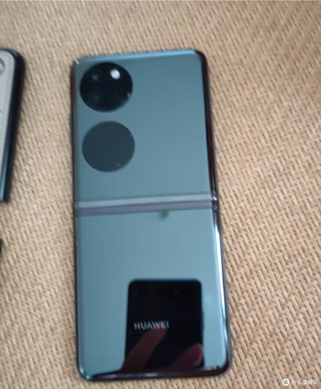 折叠屏手机我感觉还是华为的比较好用一点