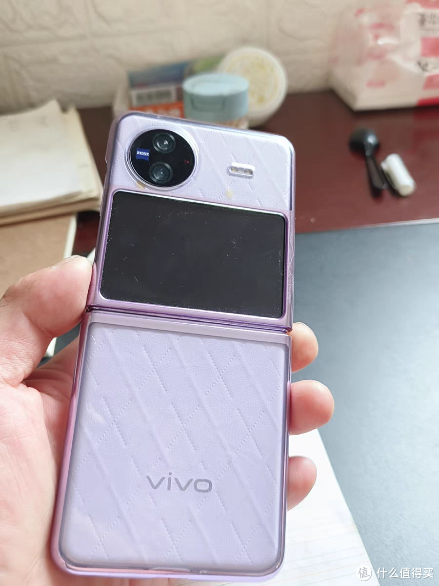 vivo X Flip折叠屏手机：翻转未来，尽在掌握