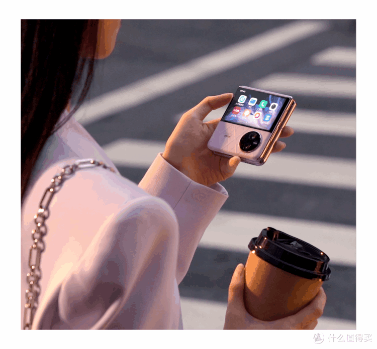 浅谈丨vivo X Flip ：彻底摆脱了“美丽小废物”称号？