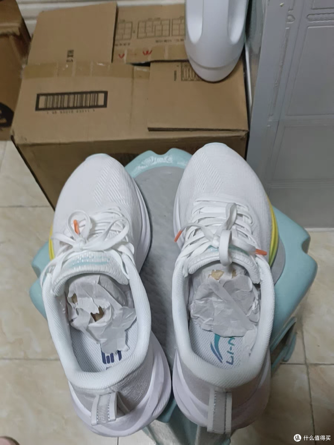 开学新姿势，轻松迎接校园生活！李宁运动鞋助你舒适畅行！