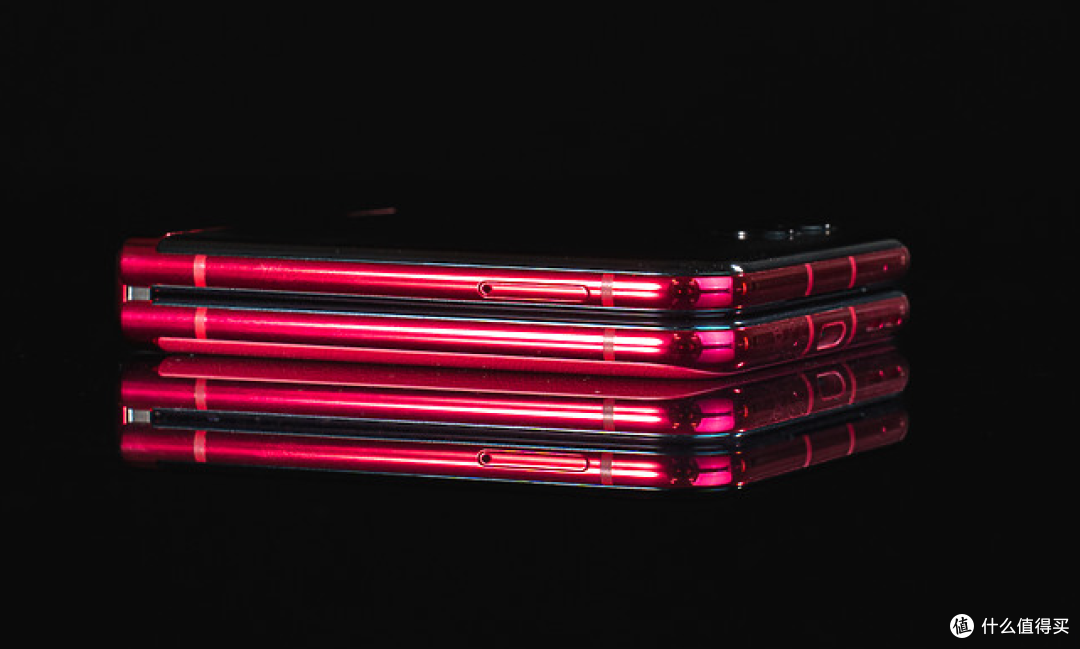 摩托罗拉 razr 40 Ultra 折叠轻巧大视界