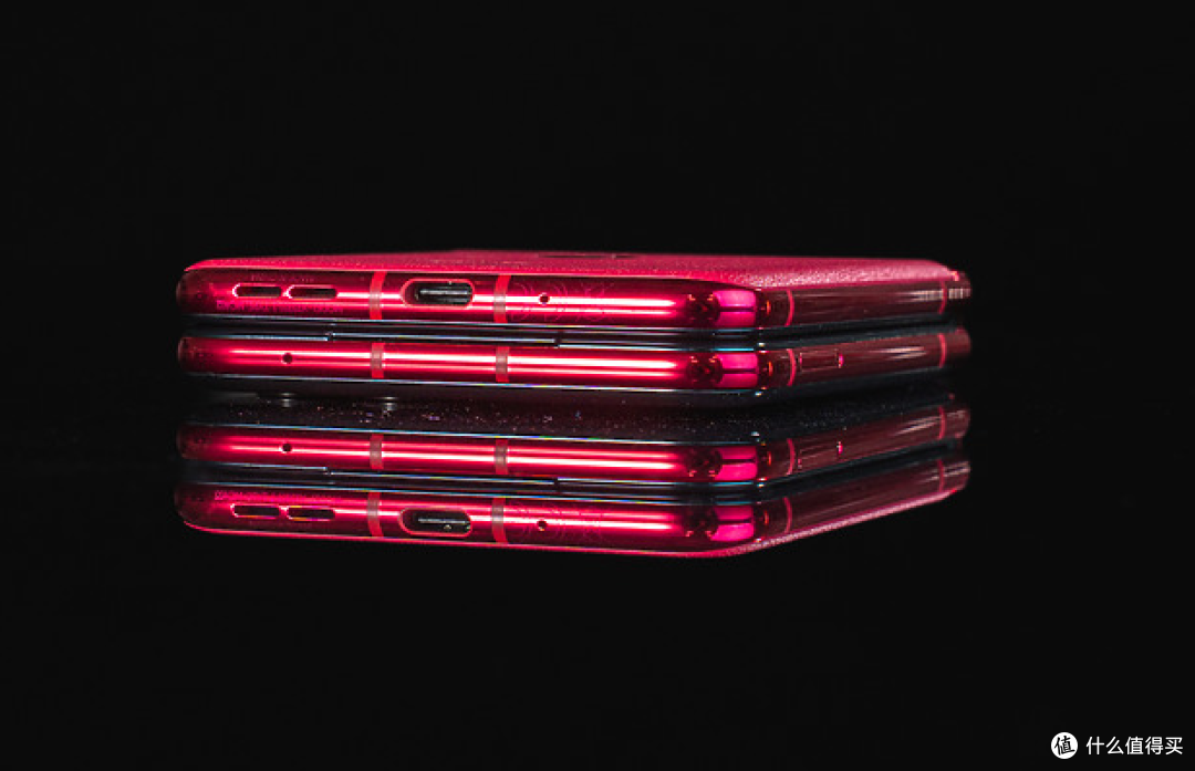 摩托罗拉 razr 40 Ultra 折叠轻巧大视界